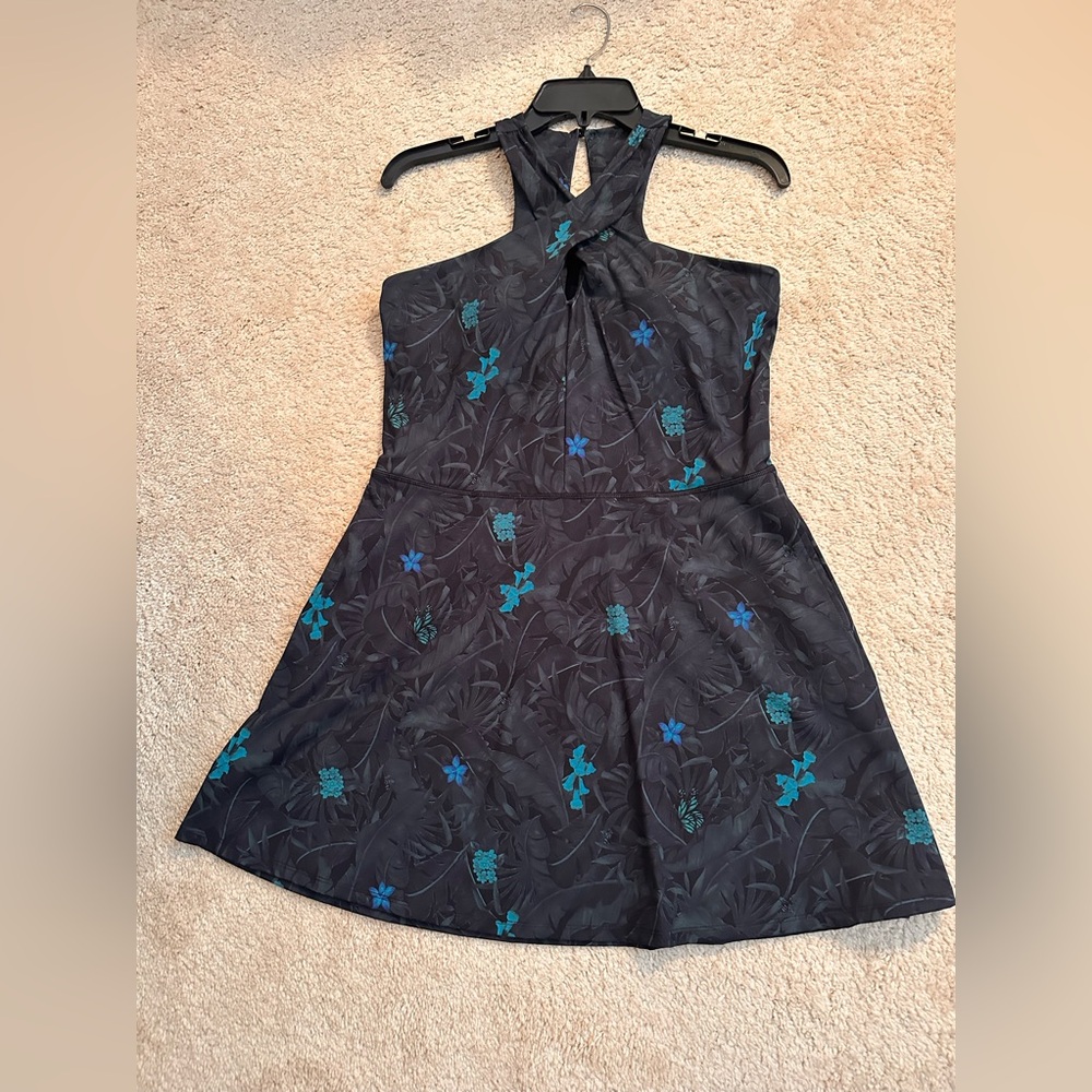 🖤🩵 Greyson! Never Worn Greyson Golf Tennis Coverup Dress Size Medium 🩵🖤